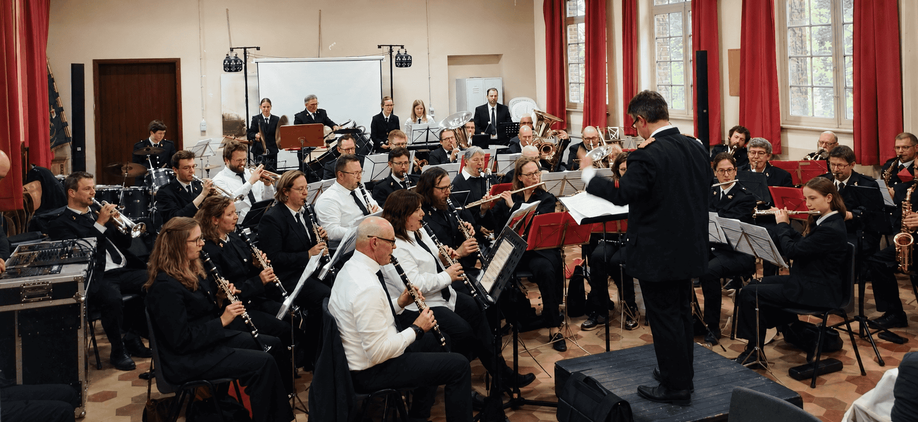 L'Harmonie des Pompiers de Tournai en répétition